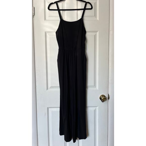 Old Navy Pants - Old Navy Cropped Leg Jumpsuit - Size M